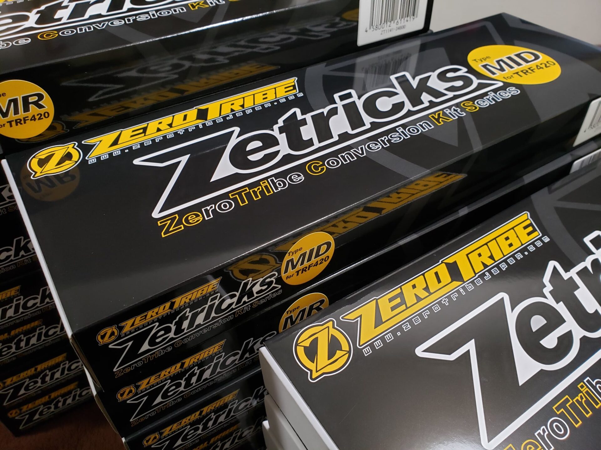 ZERO TRIBE(ゼロトライブ）Zetricks MID/MRコンバージョンkit(TRF420用）出荷開始！