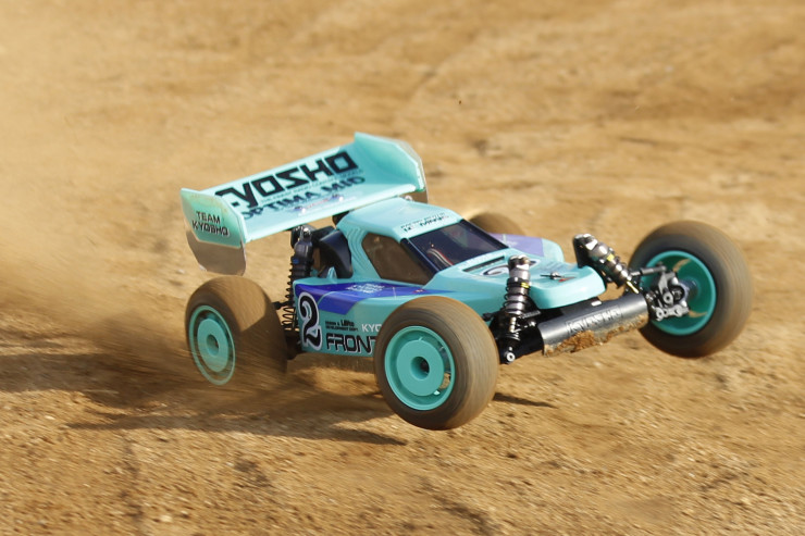 KYOSHO RC BLOG　オプティマミッド’87世界戦仕様を走らせてきました！