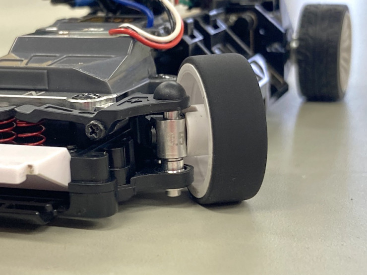 KYOSHO RC BLOG　MR-04用アルミナックルを紹介しています。