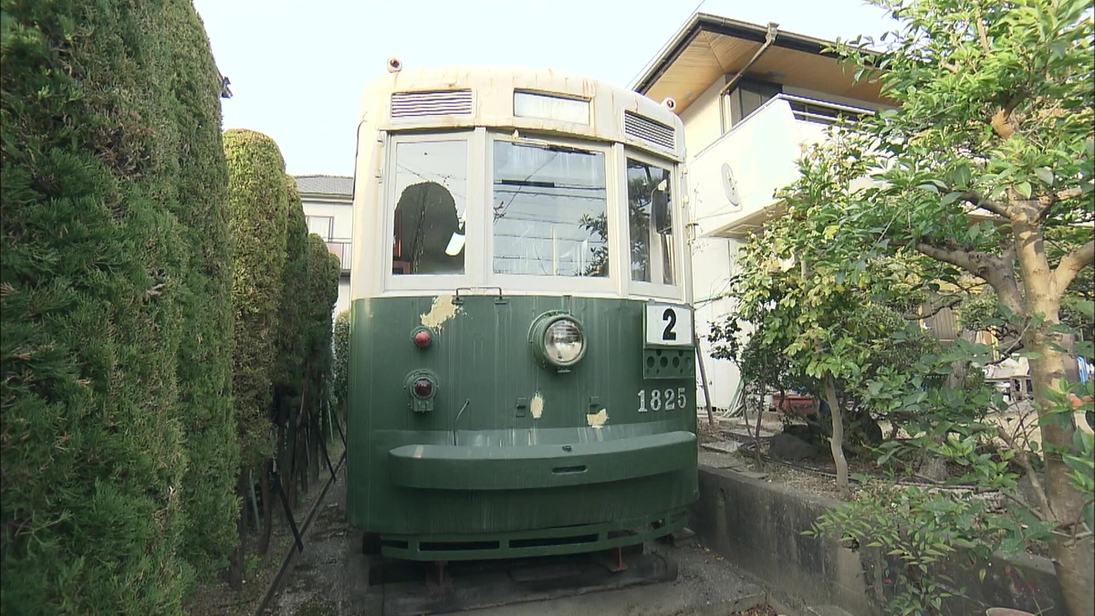 おとなの秘密基地　「懐かしの路面電車が家の庭に！？　名古屋の市電を買い取り保管している男性に密着」